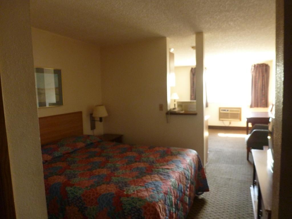 Sunshine Motel II Fife Room photo